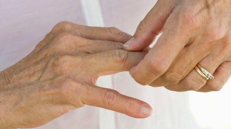 In what disease does the joints of the fingers get injured